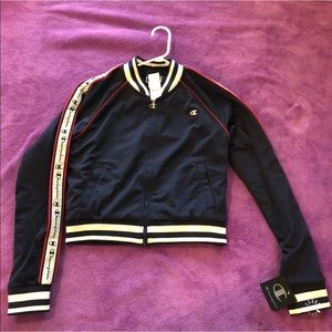 NWT juniors Champion jacket size small
